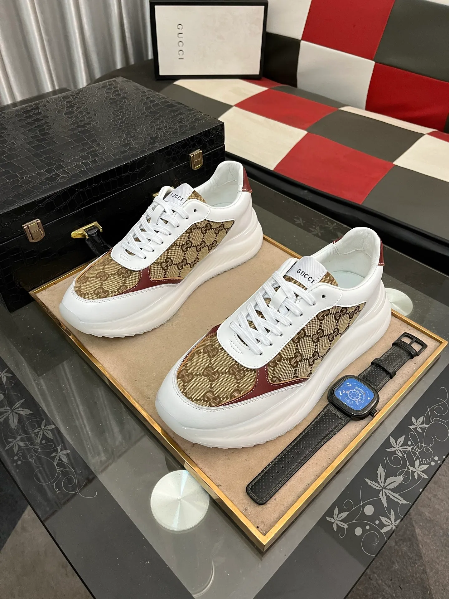 Men's shoes 💰458⌚️⌚️[GUCCI] The latest trendy men's casual shoes, the fabric is made of embossed cowhide imported from Italy, comfortable sheepskin lining + feet, the original outsole is wear-resistant and non-slip, high-level version, size: 38-444️⃣Colors available